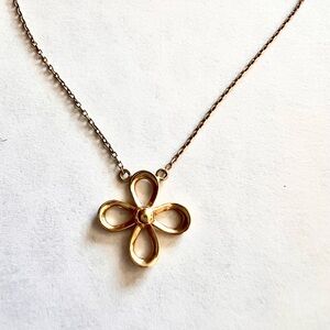 18k solid yellow gold flowerlace  necklace 16inches